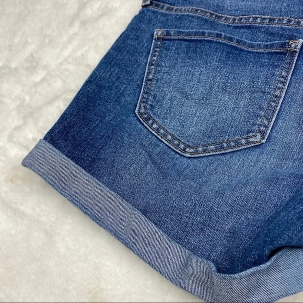 Old Navy Stretch Denim Cuffed‎ Shorts
